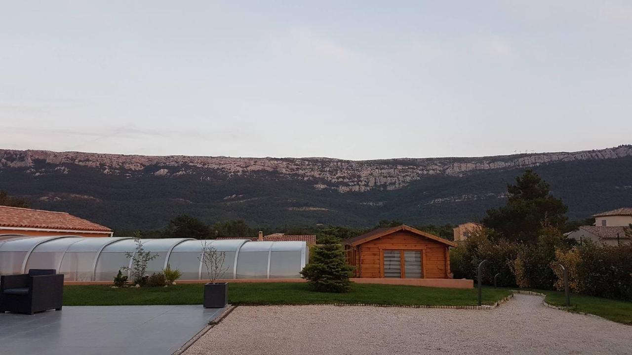 Chambre D'Hotes Source De La St Baume Bed and Breakfast Plan d'Aups Exteriör bild